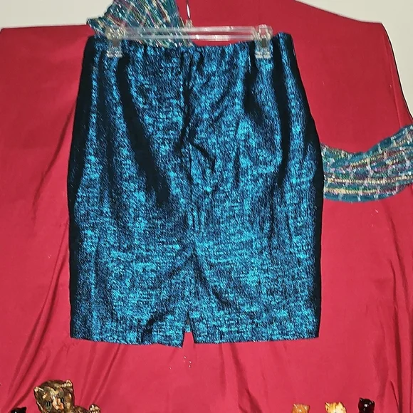 EUC The Limited Black and Teal Metallic Tweed Pencil Skirt - Picture 3 of 3